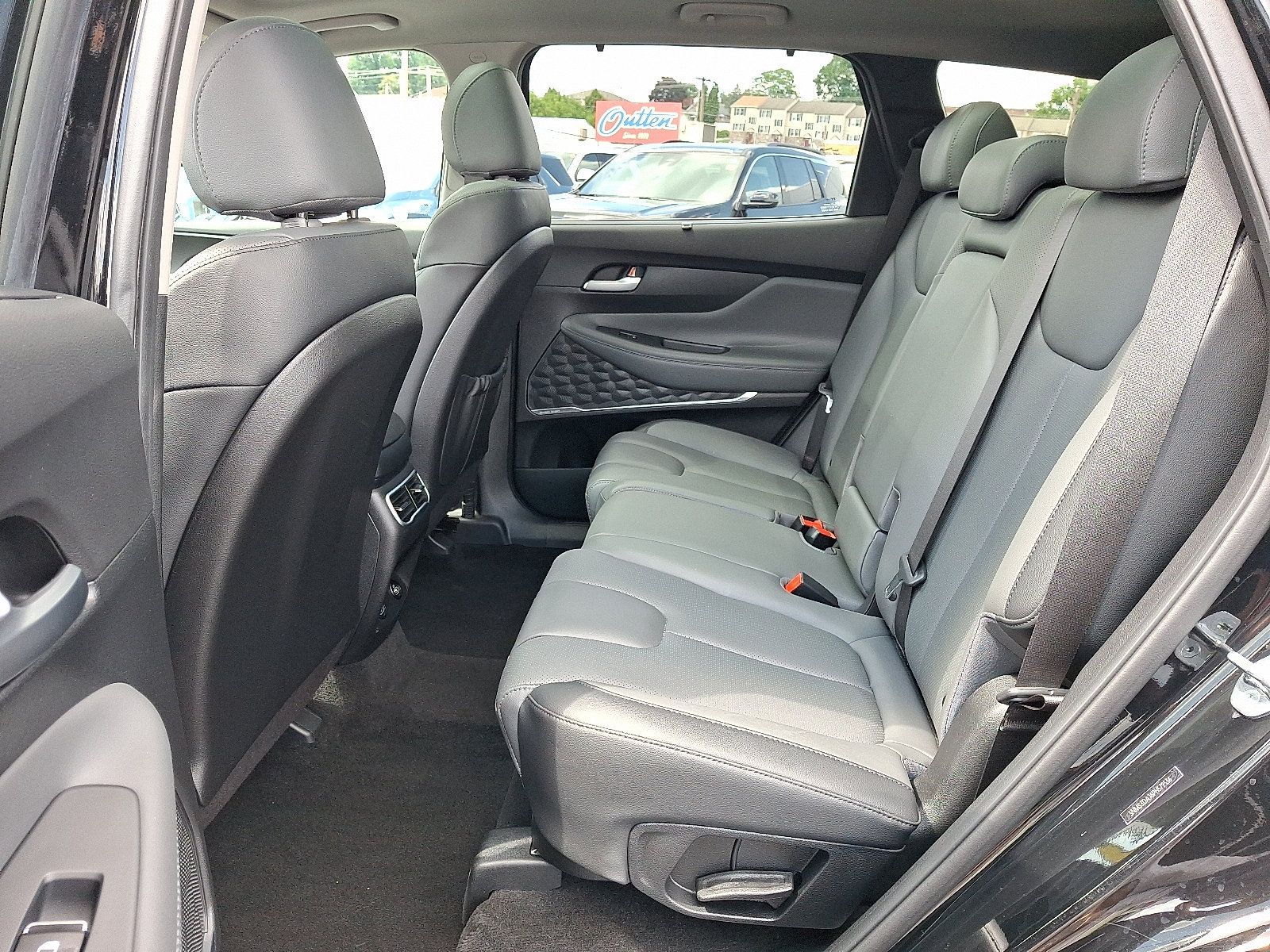 Used 2023 Hyundai Santa Fe SEL w/ Premium Package AWD/4WD image 11