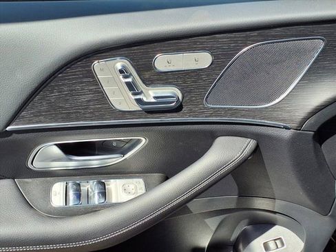 Used 2025 Mercedes-Benz GLE 450 4MATIC image 12