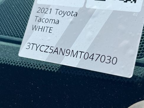 Used 2021 Toyota Tacoma TRD Sport w/ Technology Package AWD/4WD image 23