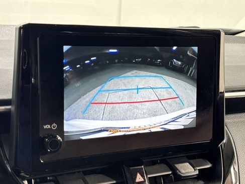 Used 2023 Toyota Corolla LE FWD image 31