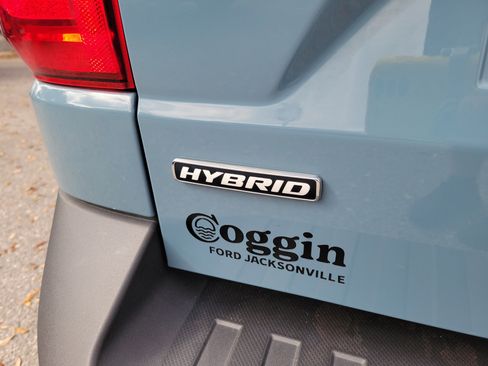 Used 2023 Ford Maverick XL image 30