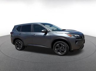 Used 2025 Nissan Rogue SV FWD video 2