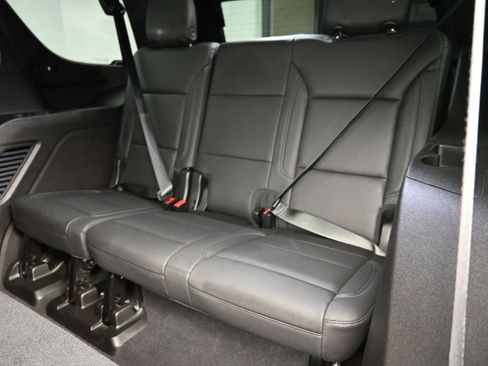 Used 2021 Chevrolet Tahoe LT w/ Luxury Package image 23