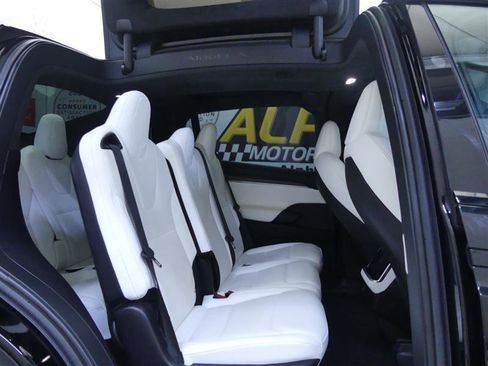 Used 2022 Tesla Model X AWD/4WD image 22
