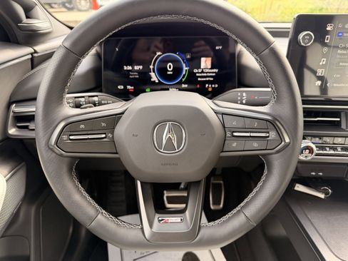 Used 2024 Acura ZDX A-Spec image 17