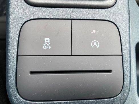 New 2026 Ford Maverick Lariat AWD/4WD image 18