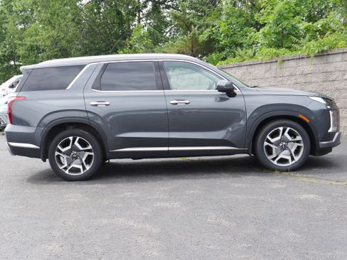 Used 2024 Hyundai Palisade Limited AWD/4WD image 10