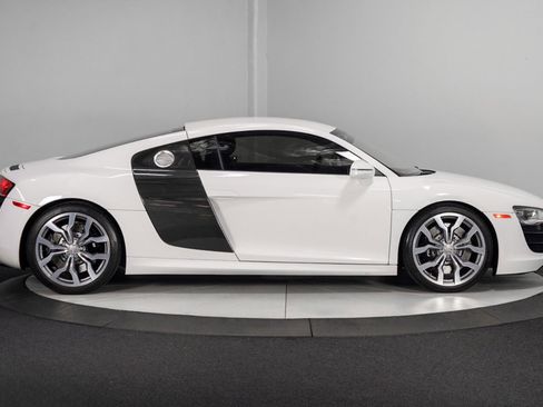 Used 2010 Audi R8 V10 image 8