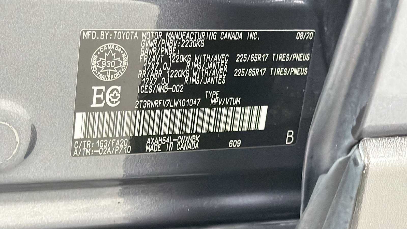 Used 2020 Toyota RAV4 XLE AWD/4WD image 11