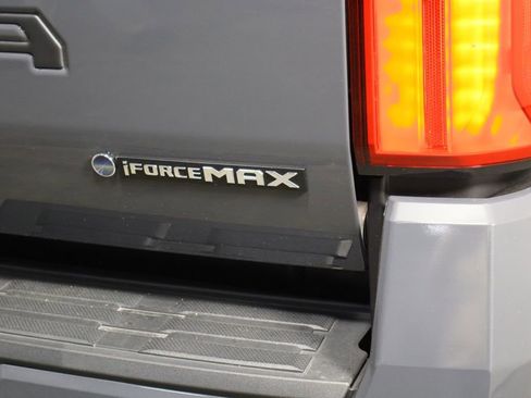 Used 2025 Toyota Tacoma Limited image 41