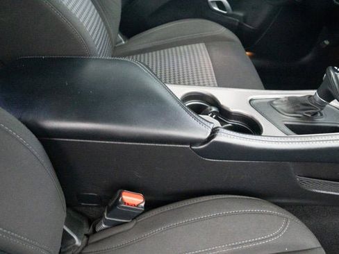 Used 2023 Dodge Challenger SXT image 30