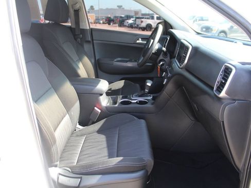 Used 2022 Kia Sportage LX FWD image 13