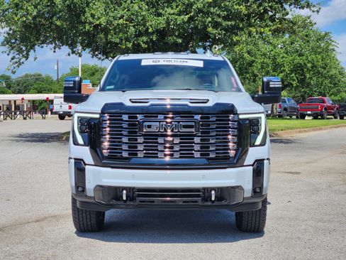 Used 2026 GMC Sierra 2500 Denali Ultimate AWD/4WD image 32
