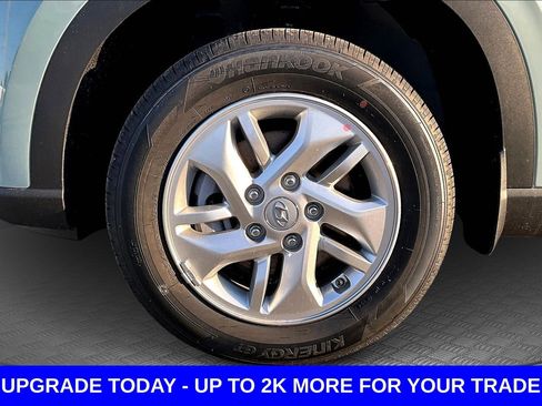 New 2026 Hyundai Venue SE FWD image 17