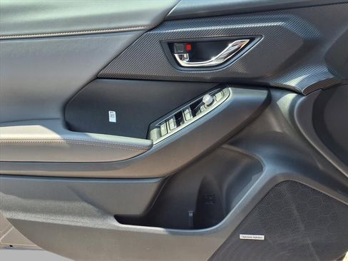 New 2025 Subaru Crosstrek 2.5i Limited w/ Crosstrek Mirror Package image 14