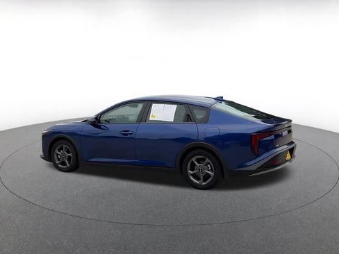 Used 2025 Kia K4 FWD image 10