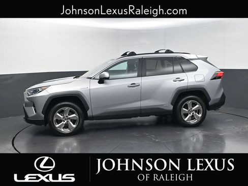 Used 2019 Toyota RAV4 Limited w/ Limited Grade Weather Package AWD/4WD image 4