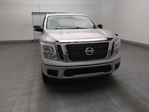 Used 2018 Nissan Titan SV RWD image 14