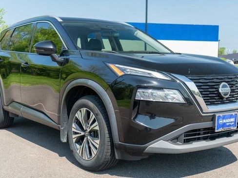 Used 2021 Nissan Rogue SV w/ Premium Package AWD/4WD image 5