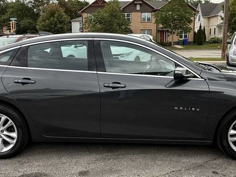Used 2016 Chevrolet Malibu LT w/ Driver Confidence Package image 10