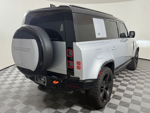 Used 2024 Land Rover Defender 110 X AWD/4WD image 10