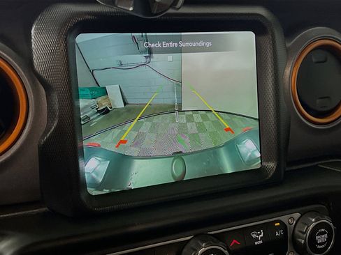 Used 2022 Jeep Gladiator Mojave image 28