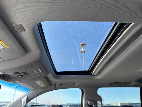 Used 2019 Chevrolet Tahoe Premier image 11