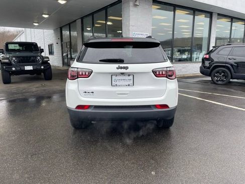 Used 2023 Jeep Compass Altitude w/ Sun and Sound Group image 7