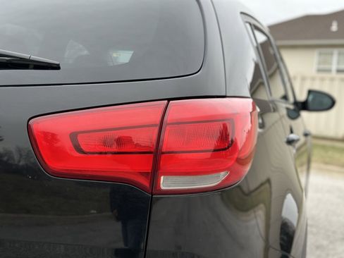 Used 2014 Kia Sportage LX image 12