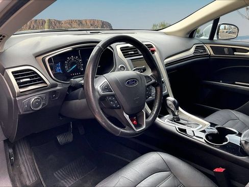 Used 2016 Ford Fusion SE w/ Equipment Group 202A FWD image 14