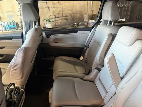 Used 2018 Honda Odyssey EX-L image 33