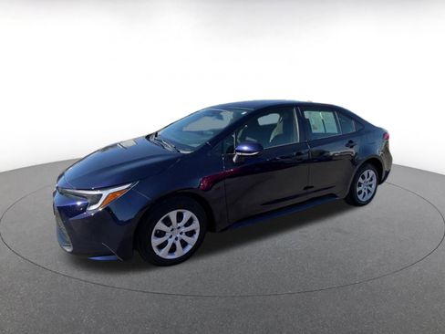 Used 2025 Toyota Corolla LE image 8