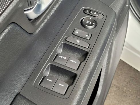 Used 2024 Honda CR-V EX image 18