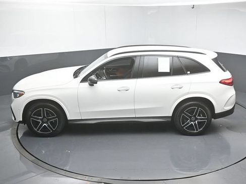Used 2026 Mercedes-Benz GLC 300 image 46