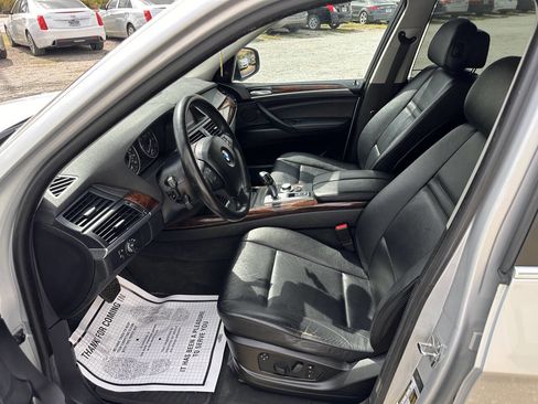 Used 2009 BMW X5 xDrive48i image 10