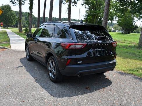 Used 2025 Ford Escape ST-Line Select AWD/4WD image 5