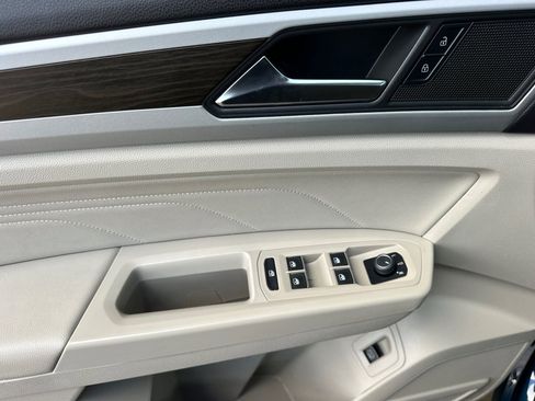 Used 2023 Volkswagen Atlas SE FWD image 11