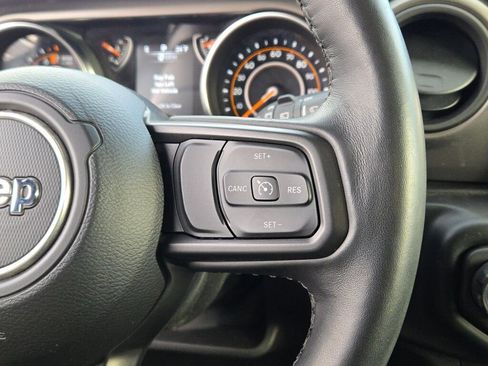 Used 2022 Jeep Wrangler Unlimited Sport image 31