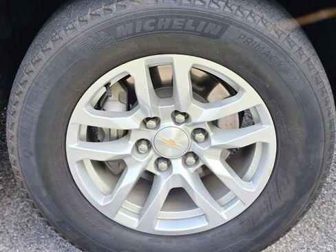 Used 2024 Chevrolet Tahoe LT RWD image 11