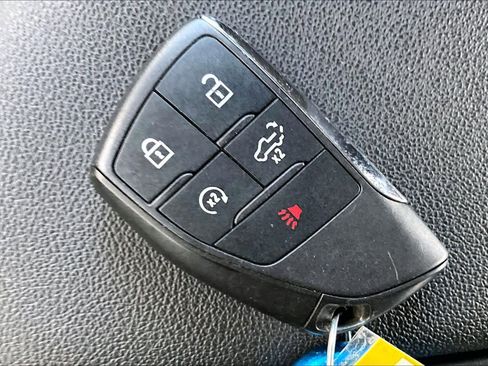 Used 2025 Chevrolet Silverado 2500 LT image 15