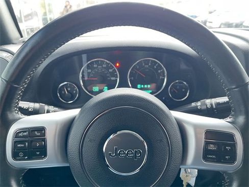 Used 2017 Jeep Wrangler Unlimited Sport image 11