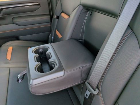 New 2026 GMC Sierra 2500 AT4 w/ AT4 Premium Plus Package image 38