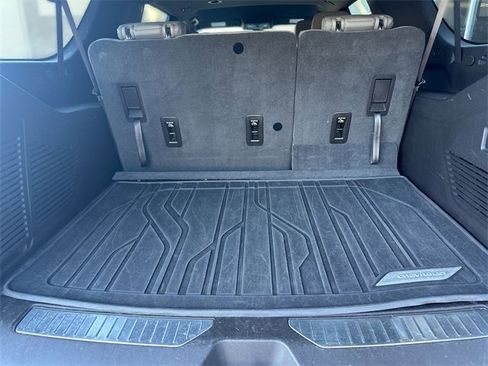 Used 2021 Chevrolet Suburban Z71 image 25