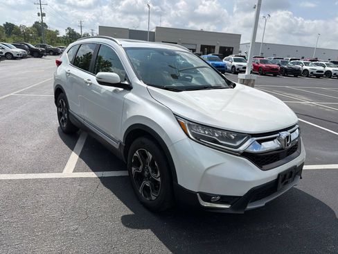 Used 2017 Honda CR-V Touring image 8