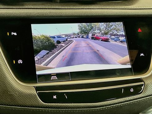 Used 2025 Cadillac XT6 Luxury w/ LPO, Floor Liner Package AWD/4WD image 14