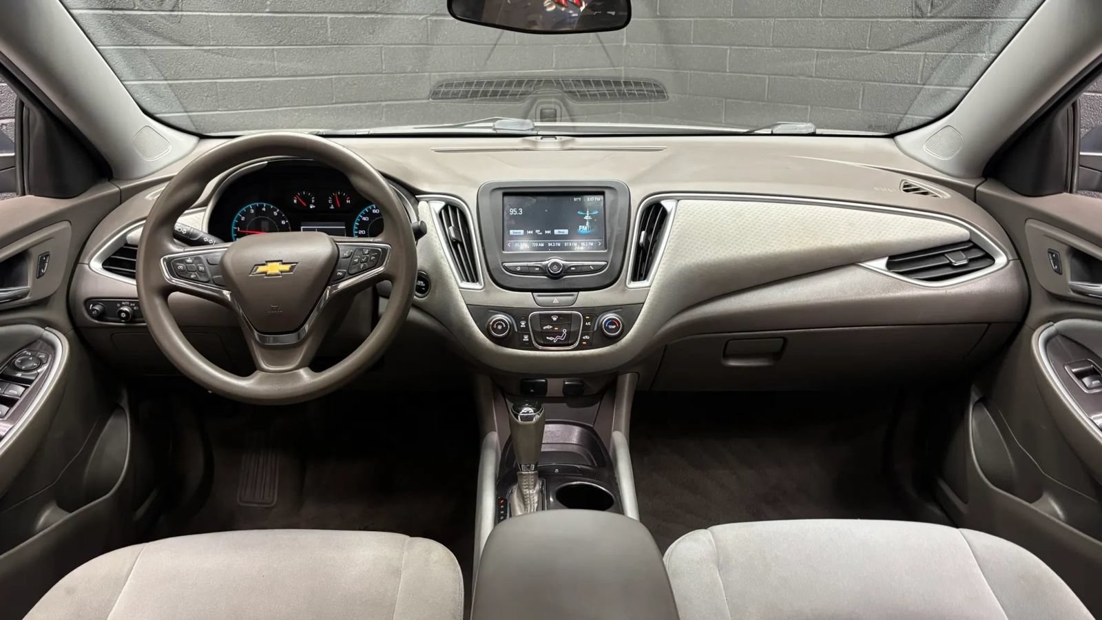 Used 2016 Chevrolet Malibu LS FWD image 8