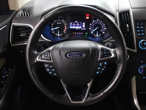Used 2017 Ford Edge SEL FWD image 32