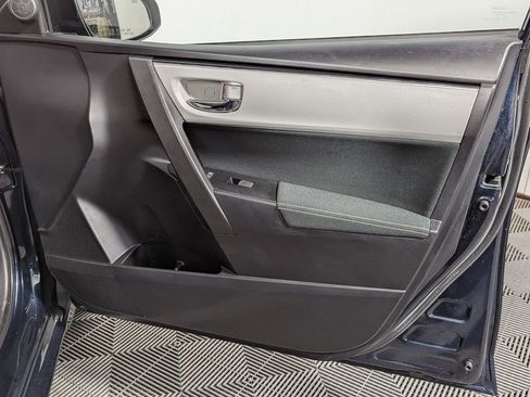 Used 2019 Toyota Corolla LE image 34