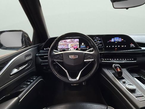 Used 2022 Cadillac Escalade Sport w/ Heavy-Duty Trailer Package image 13