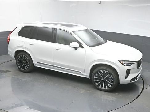 New 2026 Volvo XC90 T8 Plus w/ Protection Package Premier image 42